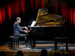 Matthieu Jubin au piano